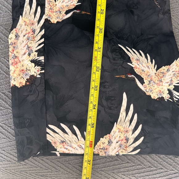 Silk Cropped Pants - Picture 6 of 6